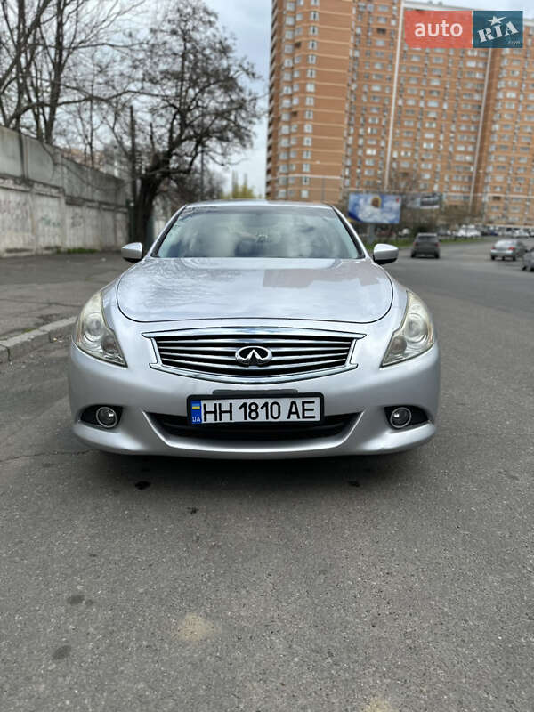 Седан Infiniti G25 2010 в Одесі