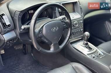 Седан Infiniti G25 2011 в 