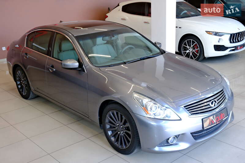 Седан Infiniti G25 2011 в Одессе