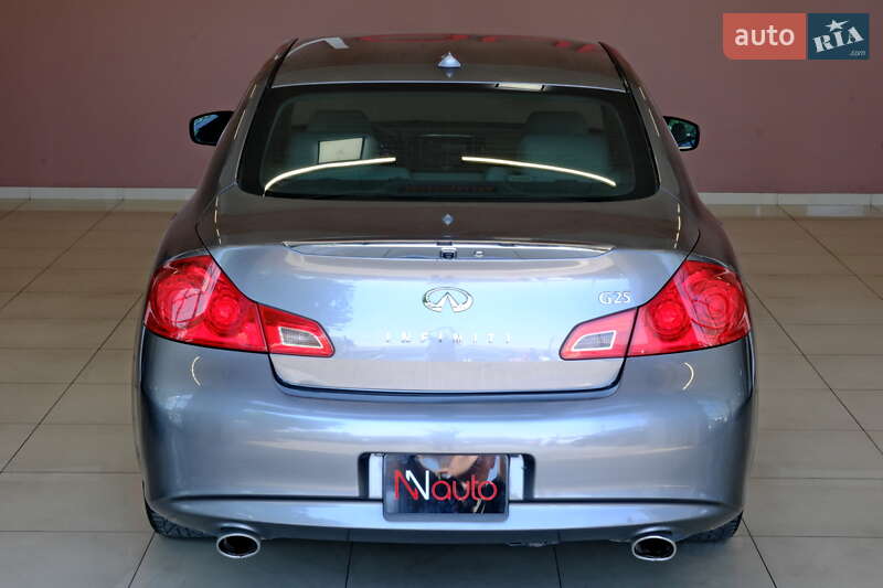 Седан Infiniti G25 2011 в Одессе