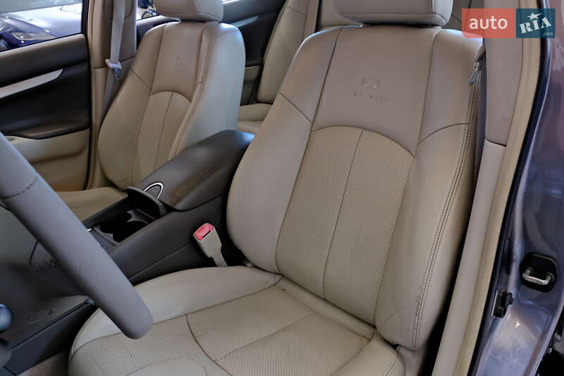 Седан Infiniti G25 2011 в Одессе