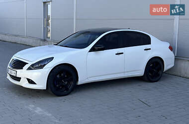 Седан Infiniti G25 2011 в Івано-Франківську
