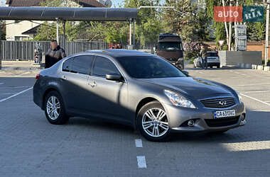 Седан Infiniti G25 2010 в Києві