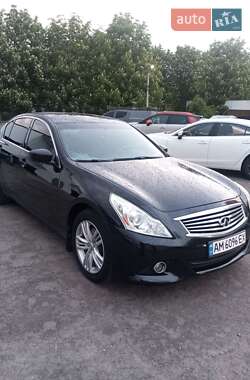 Седан Infiniti G25 2012 в 