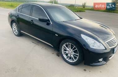 Седан Infiniti G25 2012 в 
