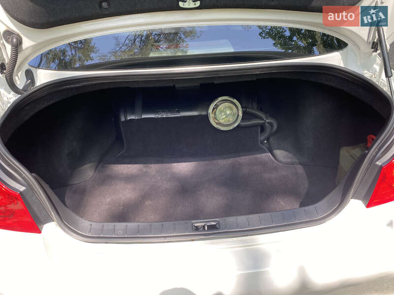 Седан Infiniti G25 2011 в Черкассах