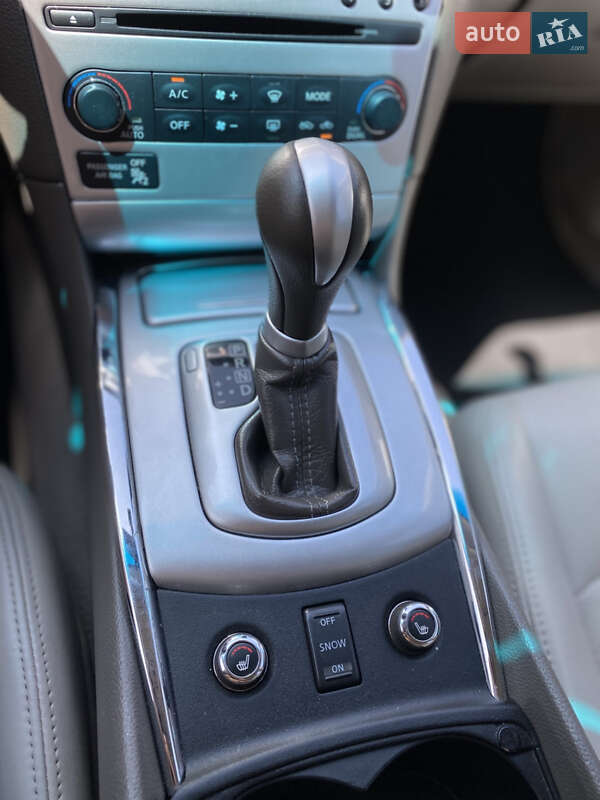 Седан Infiniti G25 2011 в Черкассах