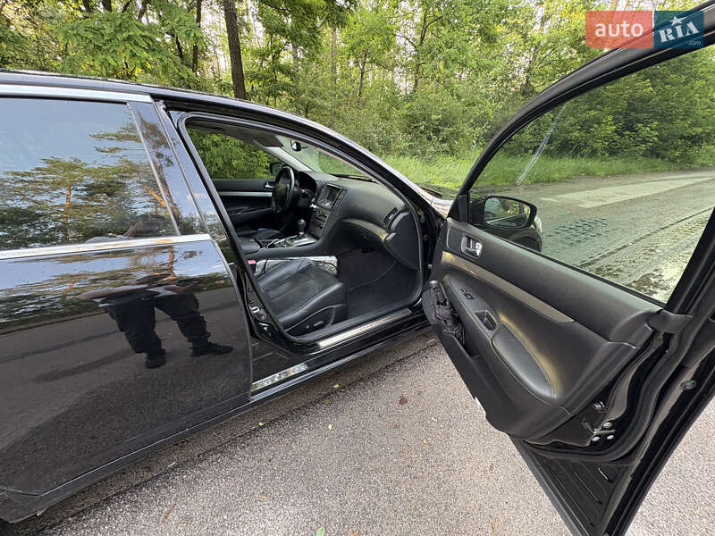 Седан Infiniti G25 2010 в Києві