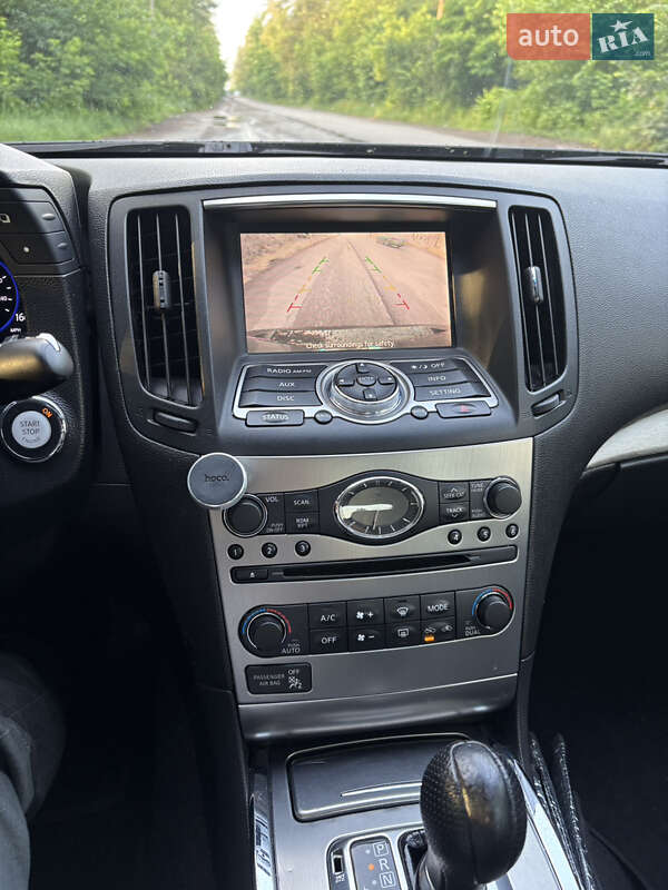 Седан Infiniti G25 2010 в Києві