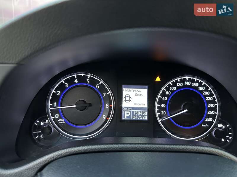 Седан Infiniti G25 2012 в Києві