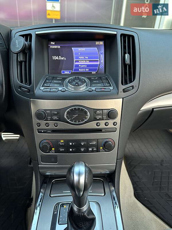 Седан Infiniti G25 2012 в Києві