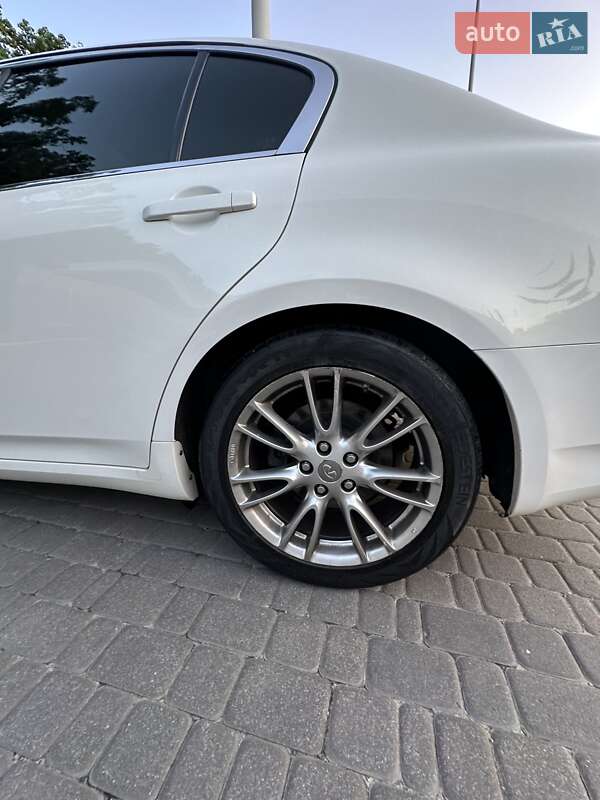 Седан Infiniti G25 2012 в Києві