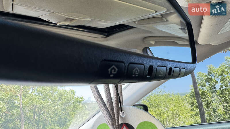 Седан Infiniti G25 2010 в Запоріжжі