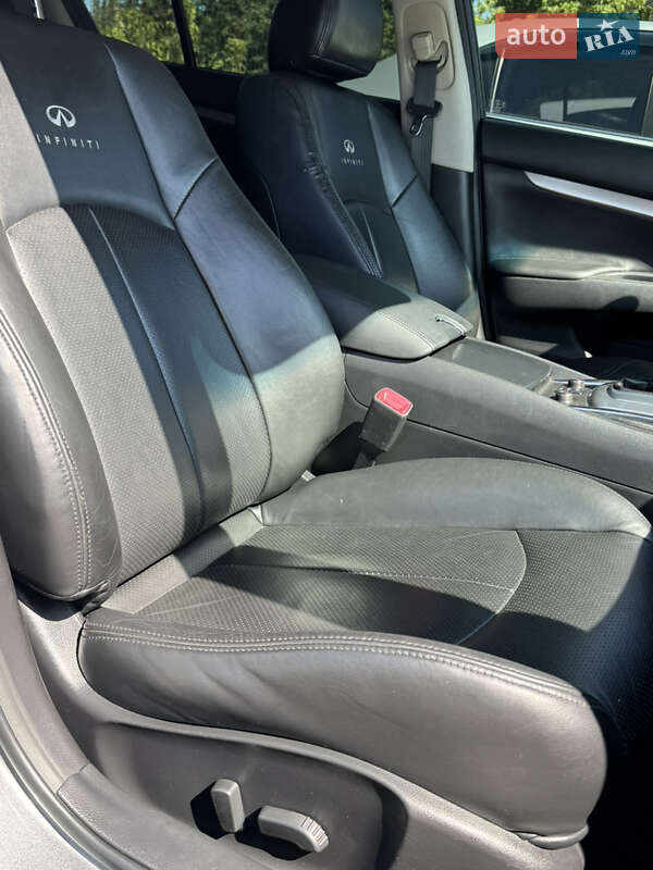 Седан Infiniti G25 2010 в Запорожье