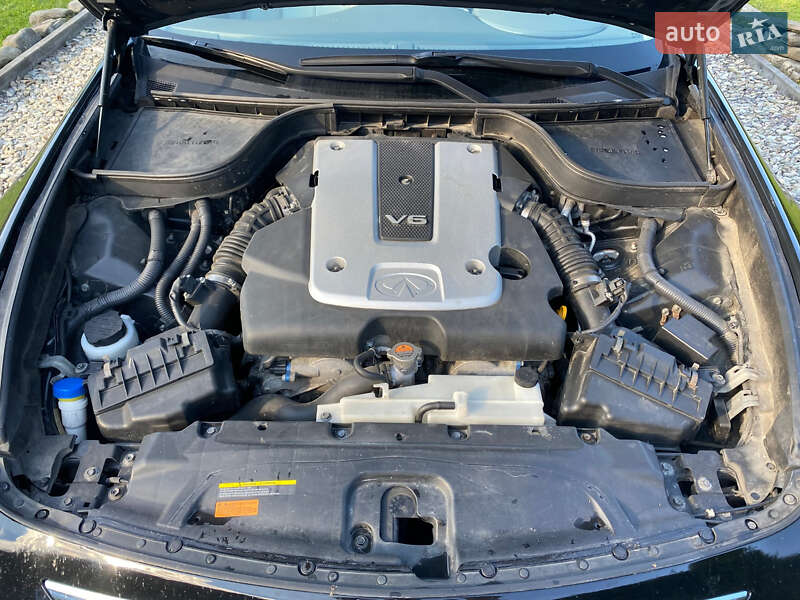 Седан Infiniti G25 2012 в Софіївській Борщагівці