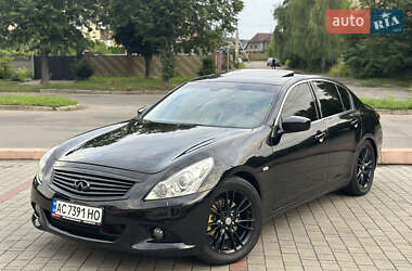 Седан Infiniti G25 2010 в Луцке