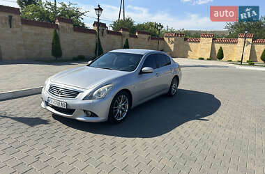 Седан Infiniti G25 2011 в Києві