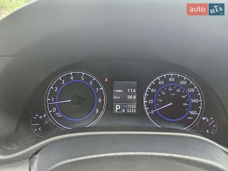 Седан Infiniti G25 2012 в Кам'янському