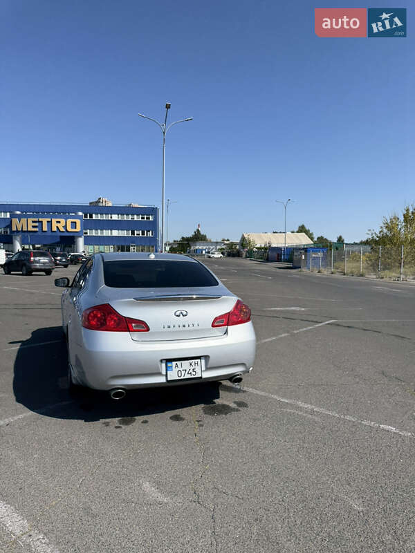 Седан Infiniti G25 2011 в Києві