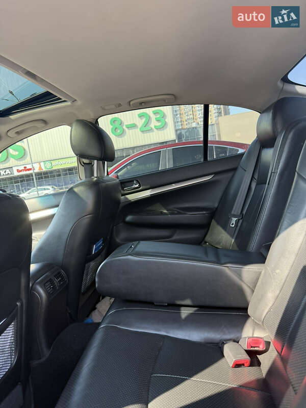 Седан Infiniti G25 2011 в Киеве фото 20 Седан Infiniti G25 2011 в Киеве