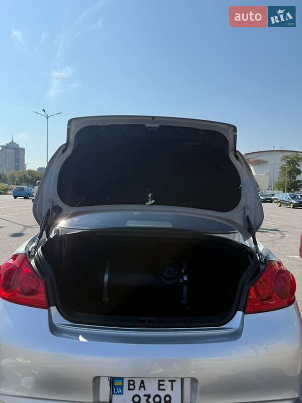 Седан Infiniti G25 2011 в Киеве фото 31 Седан Infiniti G25 2011 в Киеве