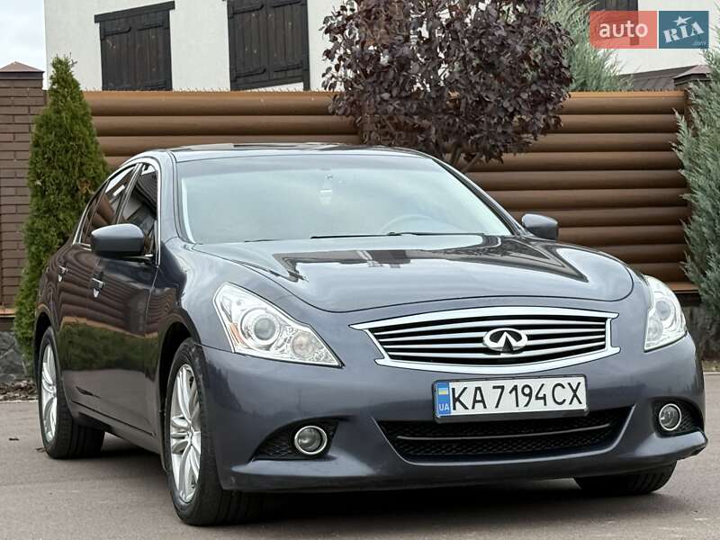 Седан Infiniti G25 2011 в Києві