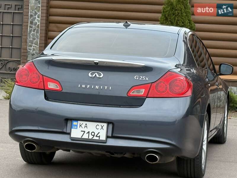 Седан Infiniti G25 2011 в Києві