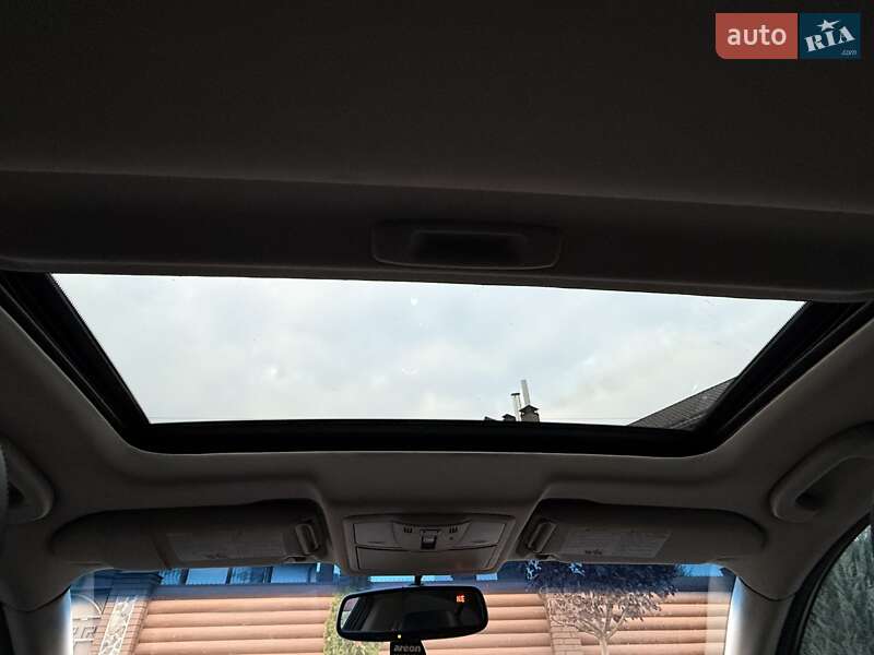 Седан Infiniti G25 2011 в Києві