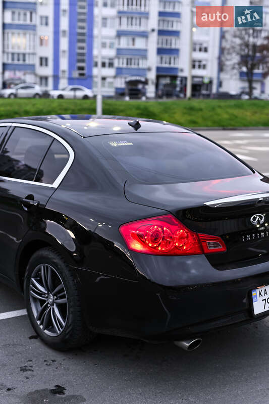 Седан Infiniti G25 2012 в Чернигове фото 13 Седан Infiniti G25 2012 в Чернигове