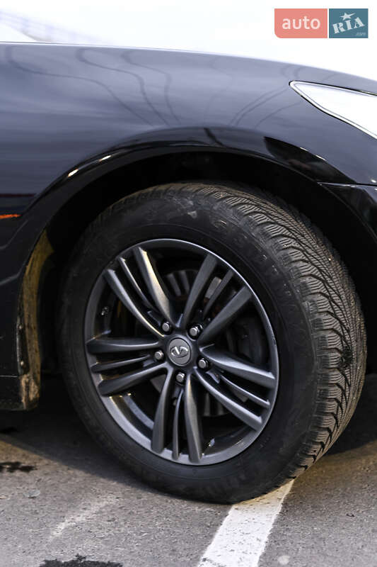 Седан Infiniti G25 2012 в Чернигове фото 25 Седан Infiniti G25 2012 в Чернигове