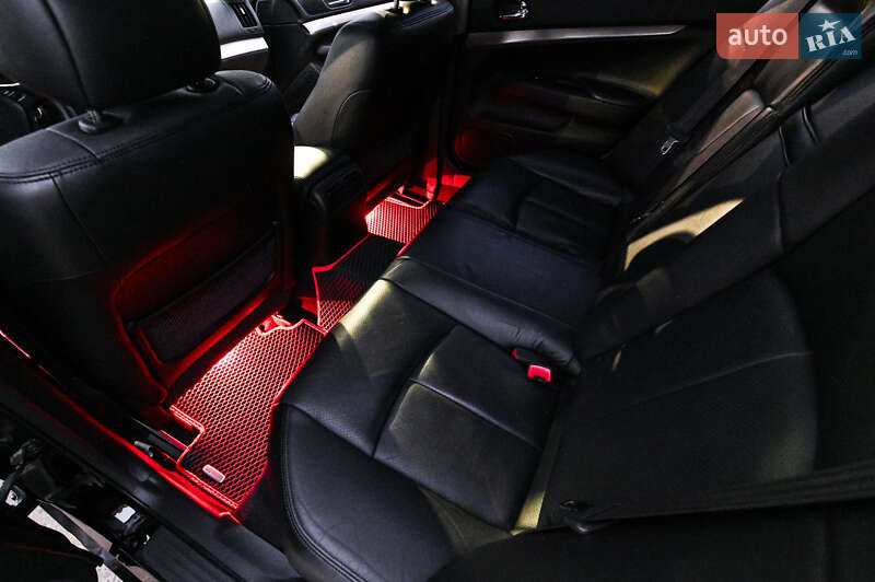 Седан Infiniti G25 2012 в Чернигове фото 50 Седан Infiniti G25 2012 в Чернигове
