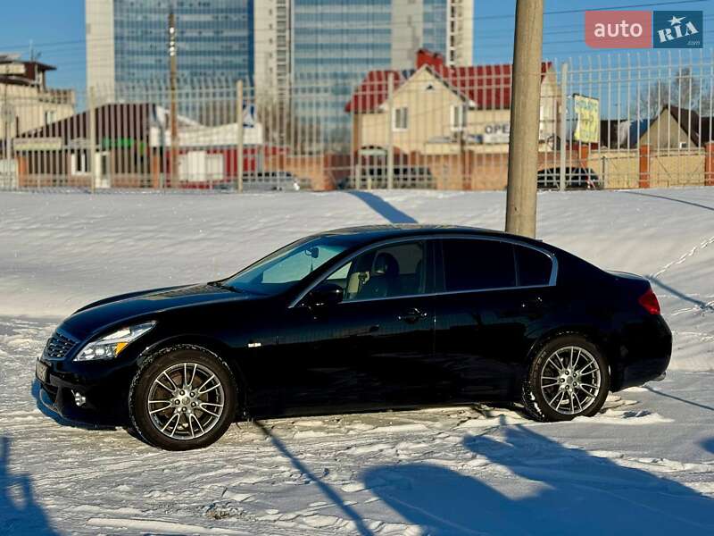 Седан Infiniti G25 2012 в Києві