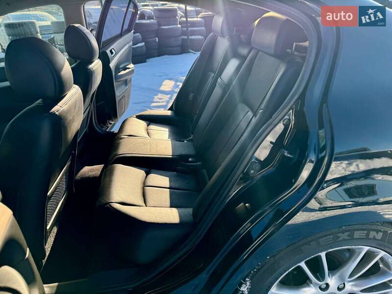 Седан Infiniti G25 2012 в Києві