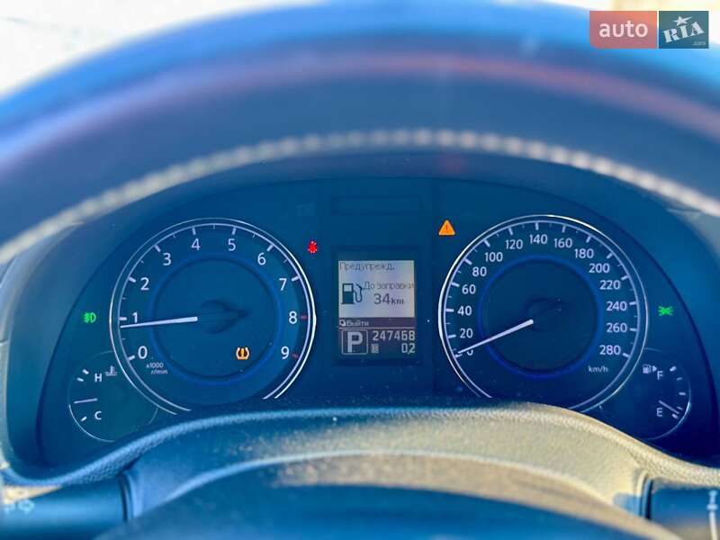 Седан Infiniti G25 2012 в Києві