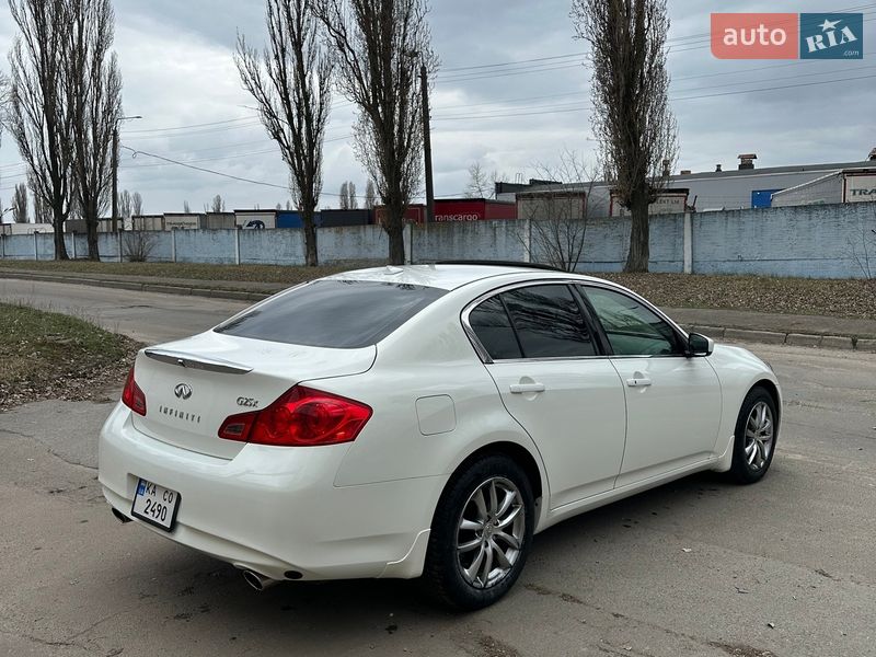 Седан Infiniti G25 2010 в Киеве