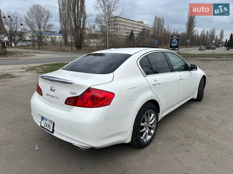 Седан Infiniti G25 2010 в Киеве