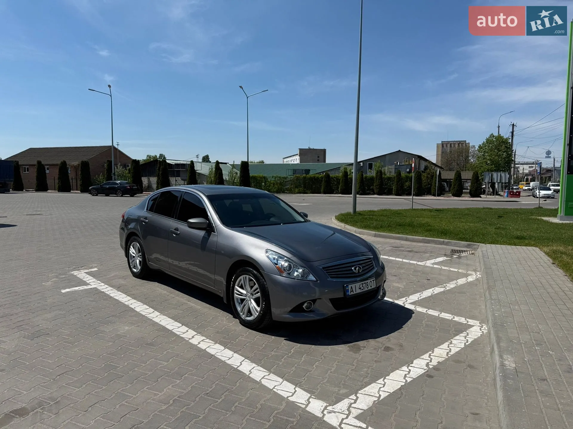 2011 Infiniti G - мініатюра 4