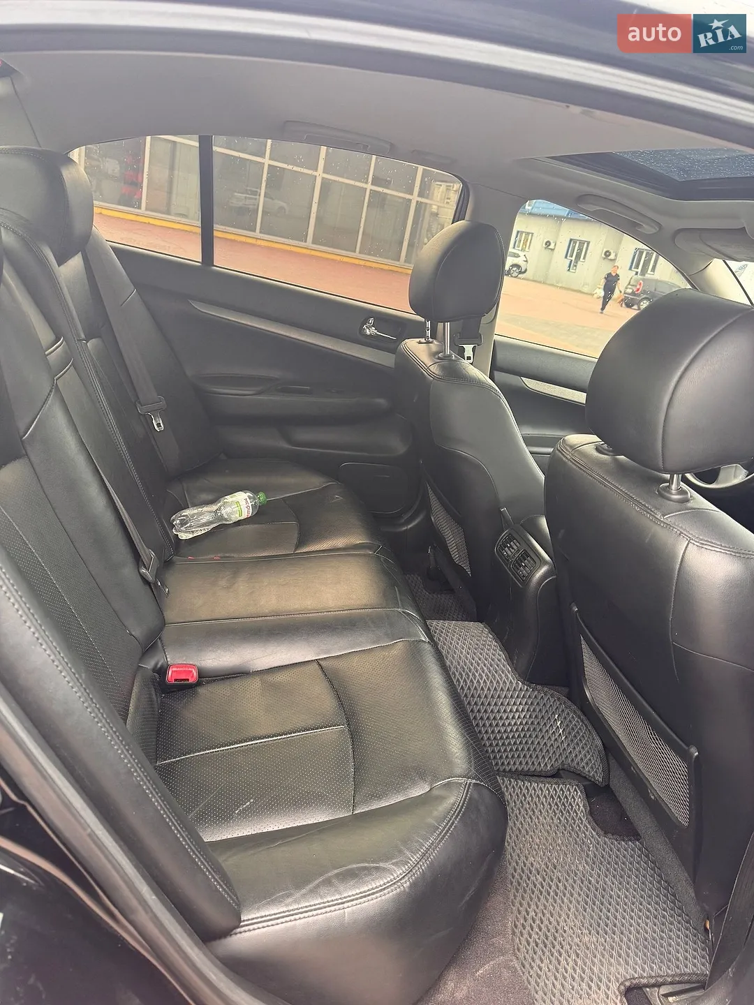 2011 Infiniti G - мініатюра 8