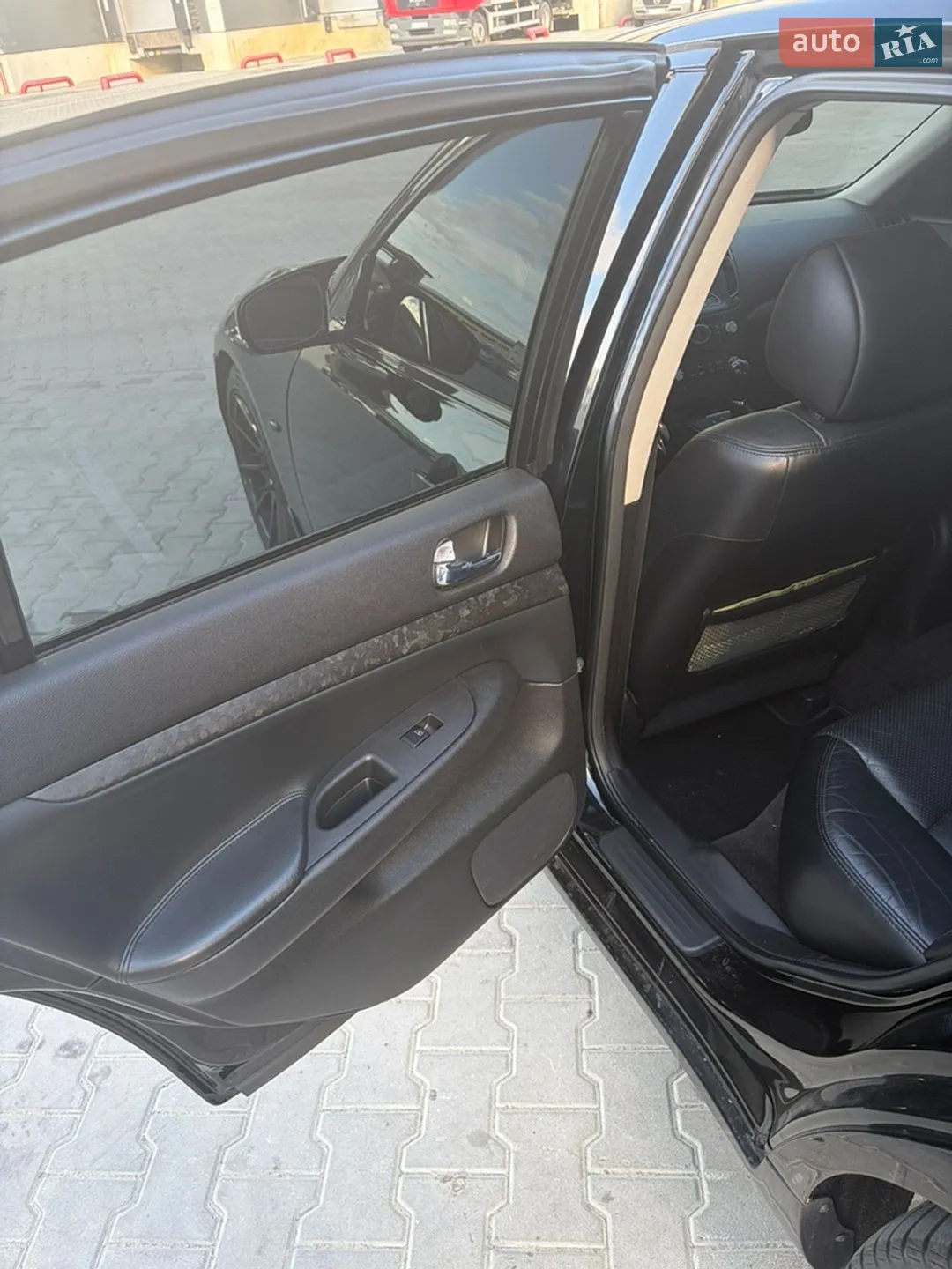 2012 Infiniti G - мініатюра 23
