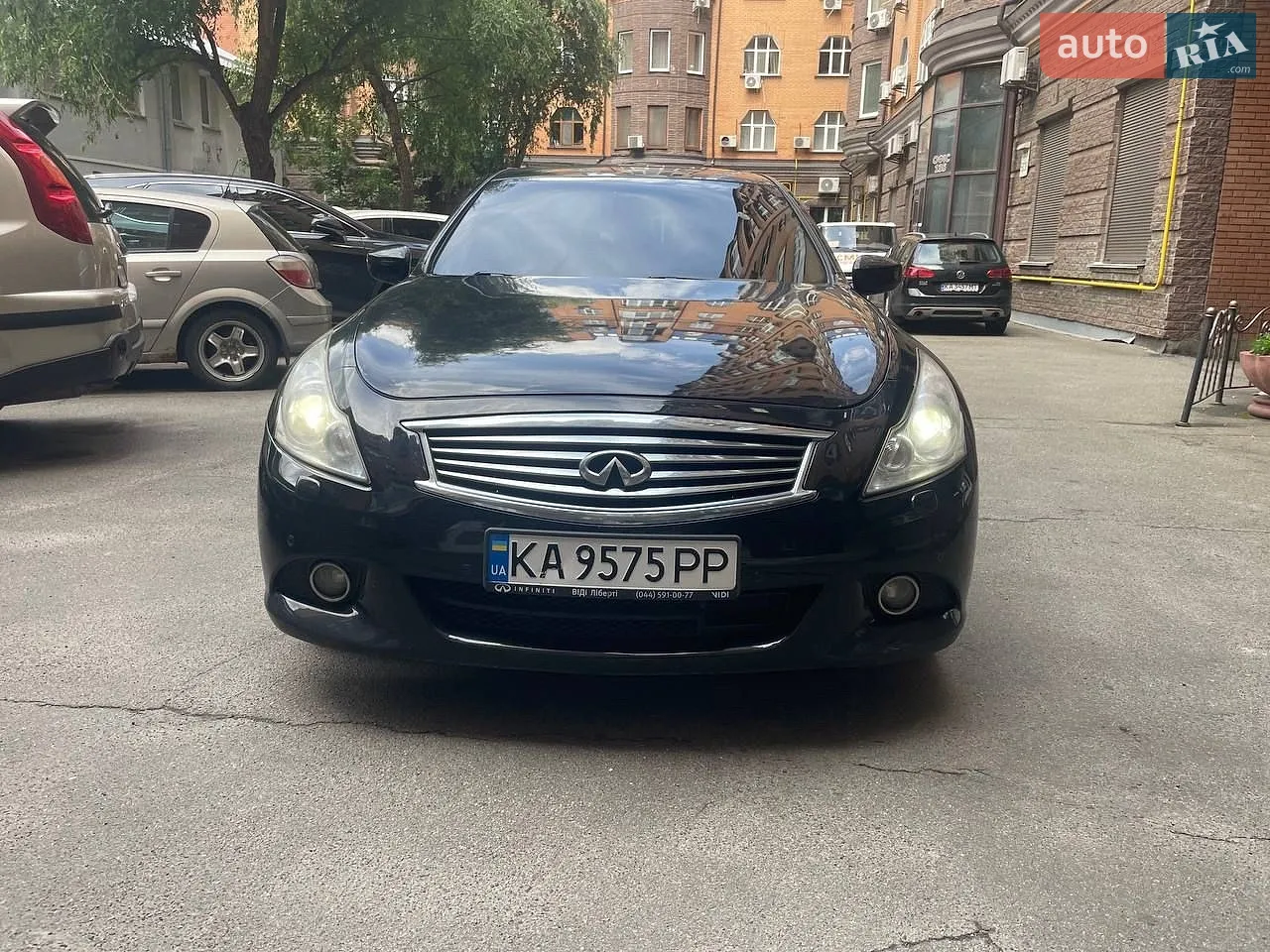 2010 Infiniti G - мініатюра 3
