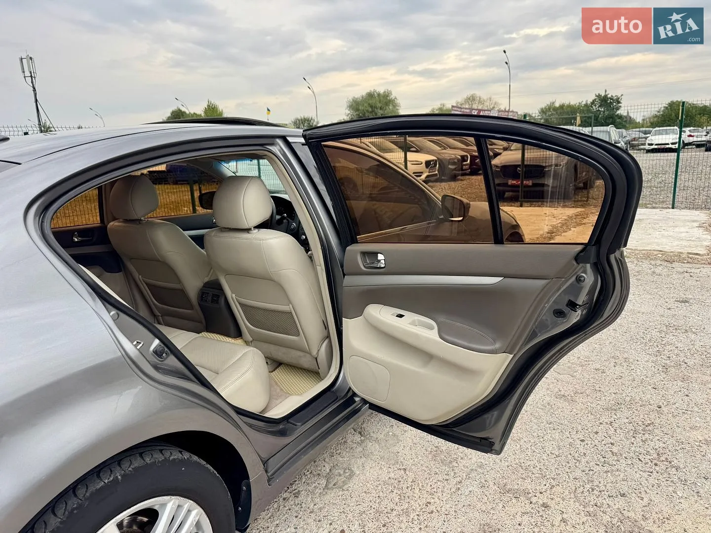 2011 Infiniti G - мініатюра 39