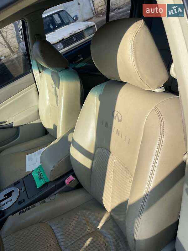 Седан Infiniti G35 2004 в Запорожье