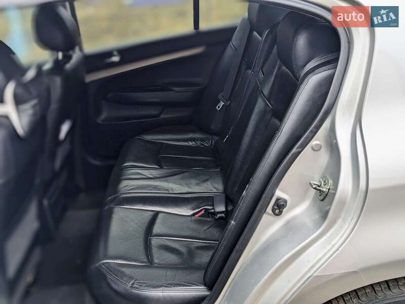 Седан Infiniti G35 2008 в Сумах