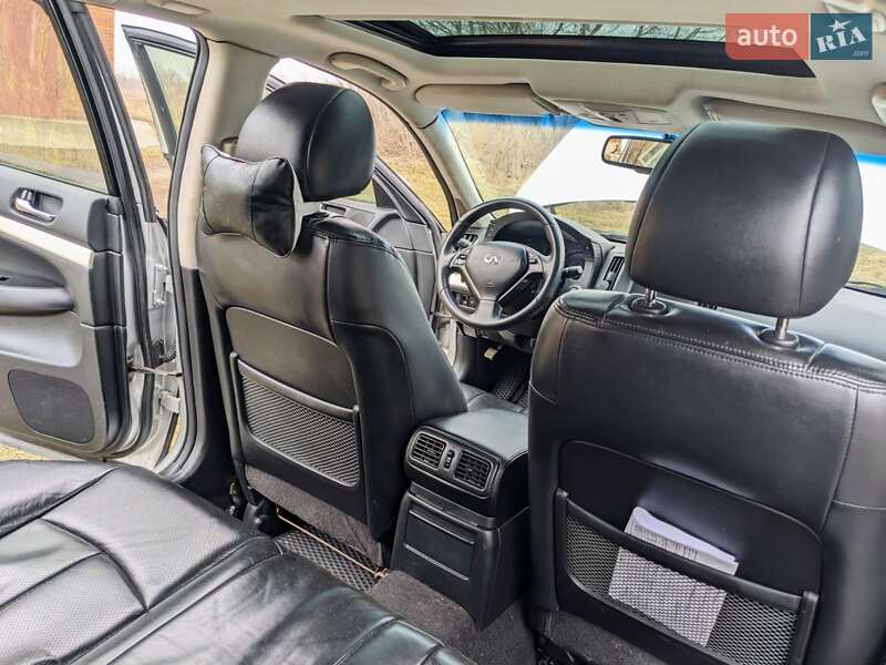 Седан Infiniti G35 2008 в Сумах