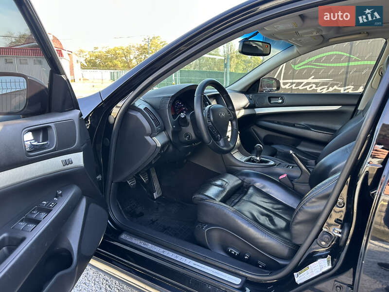 Седан Infiniti G35 2008 в Киеве