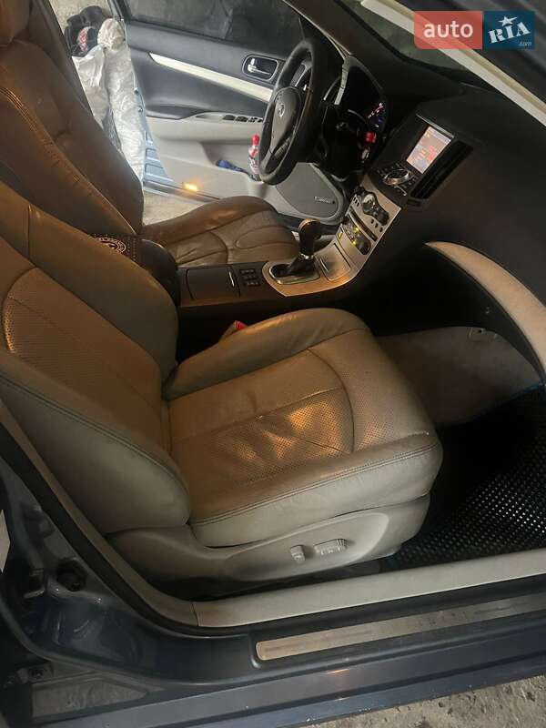Седан Infiniti G35 2008 в Дніпрі