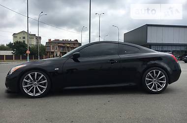 Купе Infiniti G37 2008 в Києві