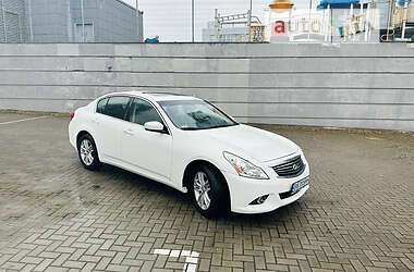 Седан Infiniti G37 2013 в 