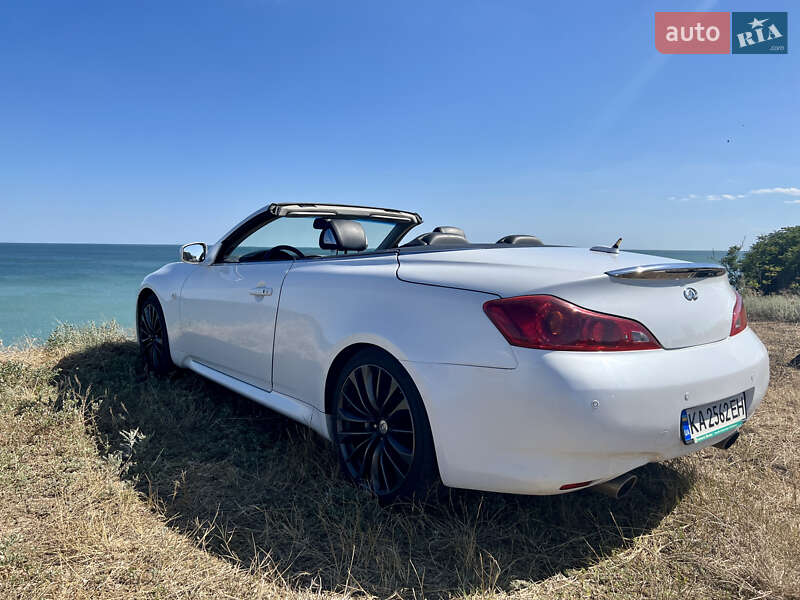 Кабриолет Infiniti G37 2009 в Киеве