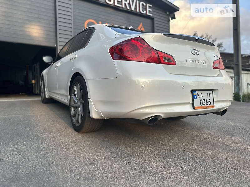 Седан Infiniti G37 2012 в Чернигове